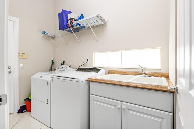 Building Photo - 8019 Nevis Pl