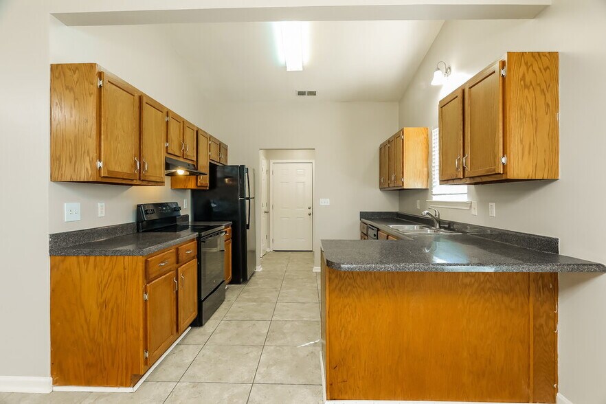 Building Photo - 779 Lannie Bonner Cir