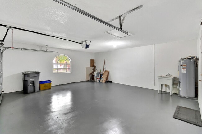 Building Photo - 8895 Sonoma Lake Blvd