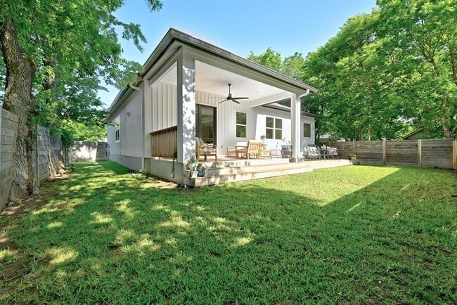 Building Photo - 4707 Craigwood Dr