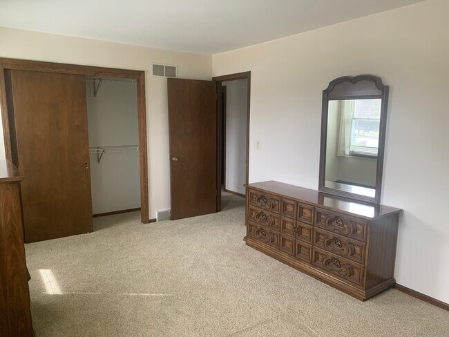 Building Photo - 4790 N 186th St