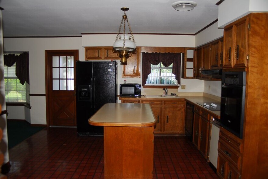 Building Photo - 117 Reservation Dr