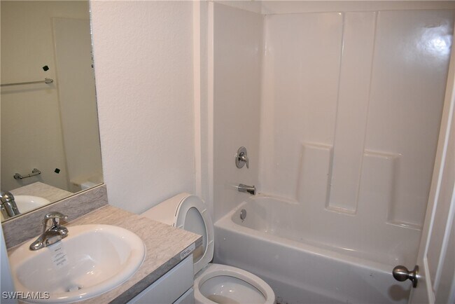 Building Photo - 3945 Constitution Dr