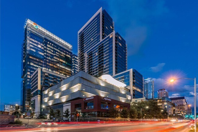 Building Photo - 92 Red River St