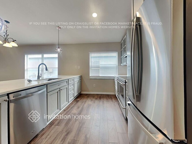 Building Photo - 10624 Navigation Dr