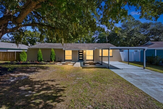 Building Photo - 613 N Highview Ter