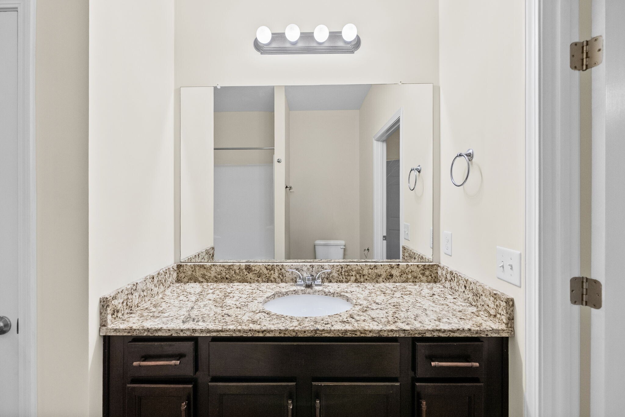 Building Photo - 109 Holland Dr