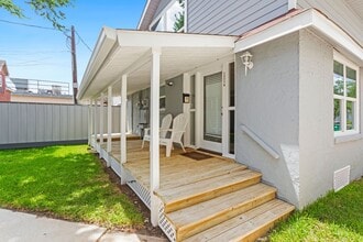 Building Photo - 2005 Portsmouth St