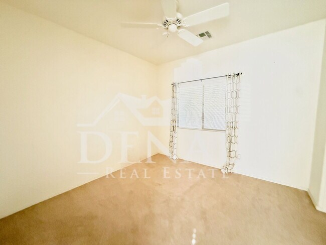 Building Photo - 2778 E Courtney St
