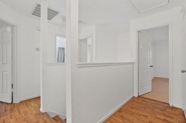 Building Photo - 17627 S Summit Canyon Dr