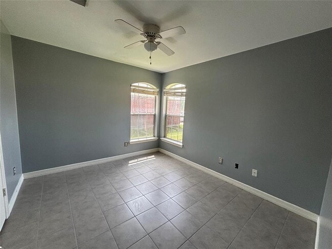 Building Photo - 14927 Diamond Way