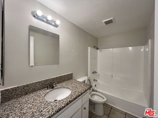 Building Photo - 26416 San Jacinto St