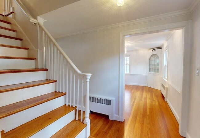 Building Photo - 33 Jackson Rd