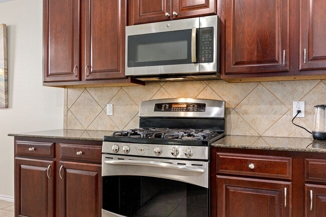 Building Photo - 19914 Sagebrush Cove