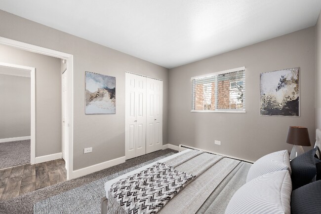 Building Photo - 65 N Kuner Rd