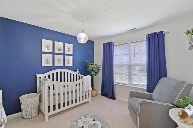 Building Photo - 20 E Darby Cir