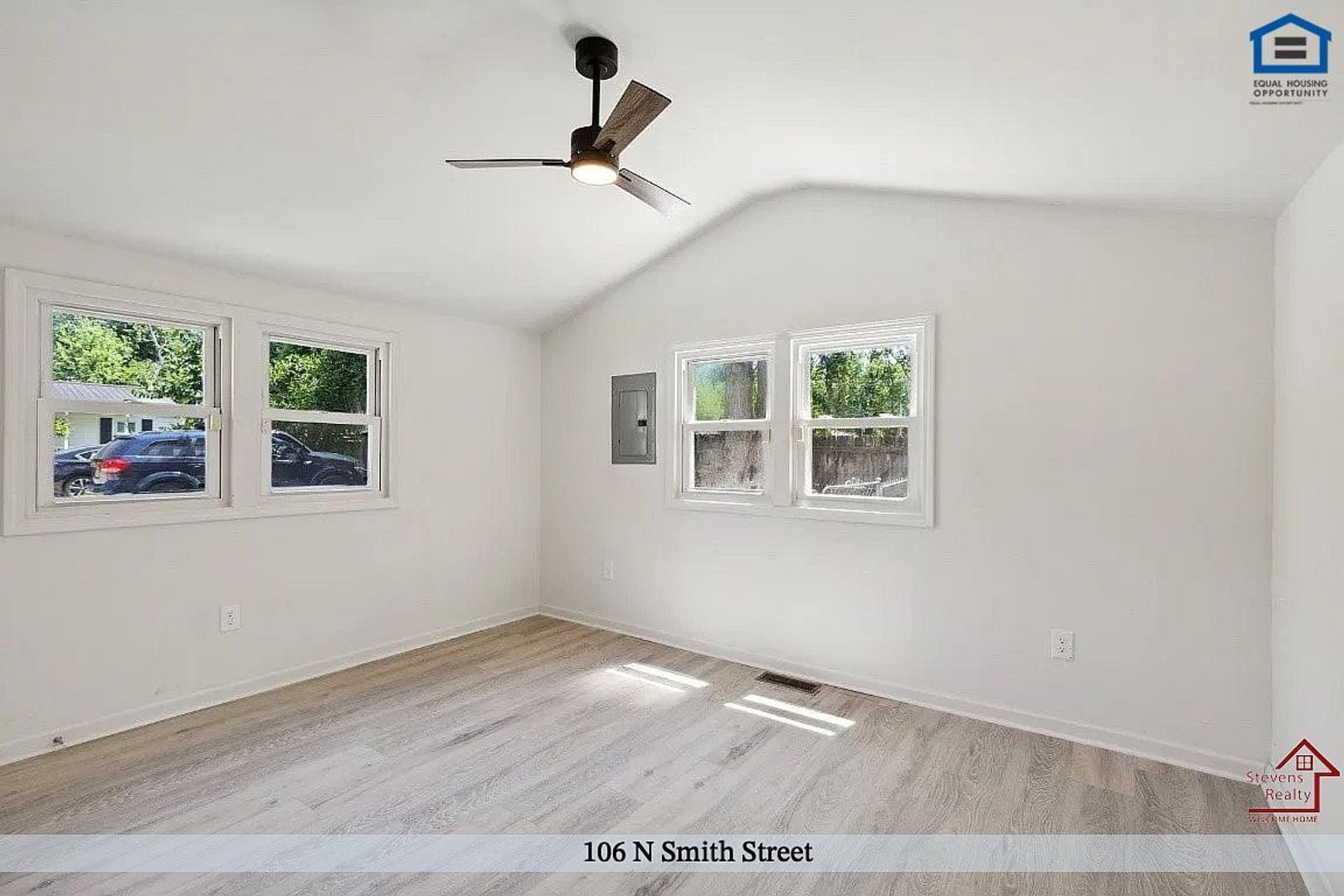 Building Photo - 106 N Smith St