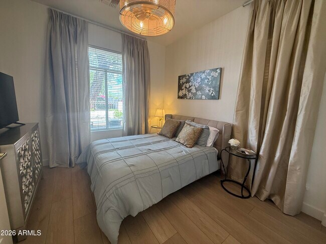 Building Photo - 7979 E Princess Dr