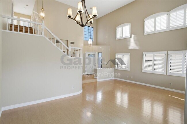 Building Photo - 25344 Irving Ln