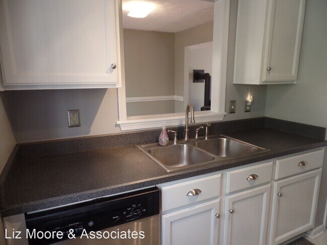 Building Photo - 3 br, 1.5 bath House - 934 Pheasant Run