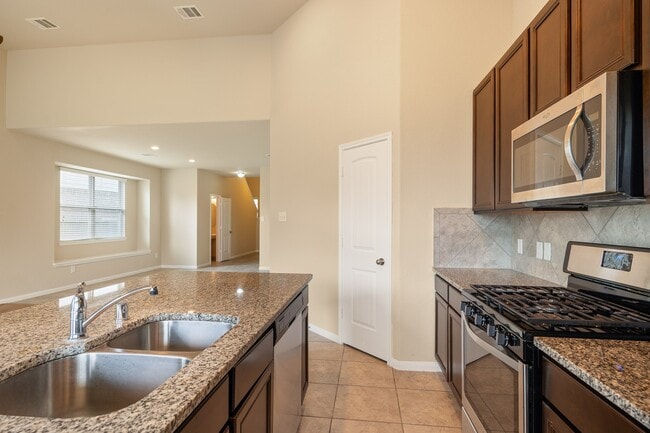 Building Photo - 3530 Vivaldi Dr