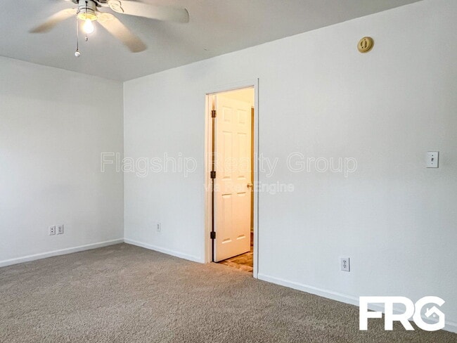 Building Photo - 4270 Williamsbrook Ln