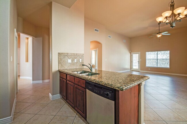 Building Photo - Northeast Home w/ Refrigerated Air
