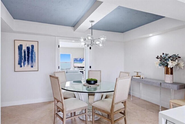 Building Photo - 4401 Gulf of Mexico Dr