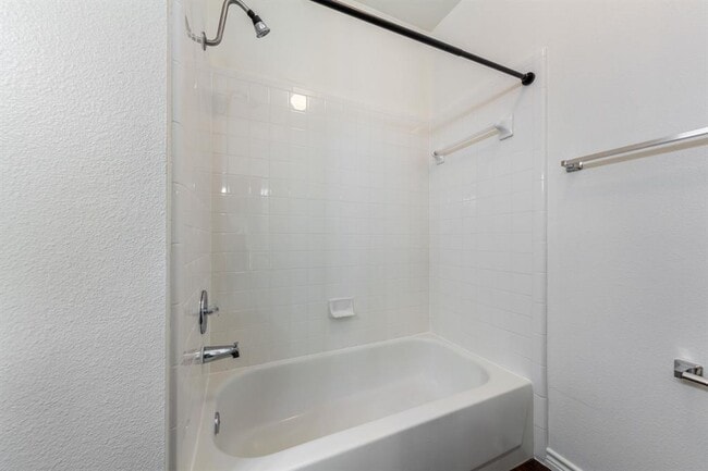 Building Photo - 8708 Weiser Dr