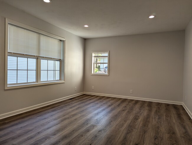 Building Photo - 612 Benjamin Ct