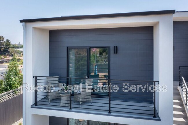 Building Photo - 6634-6644 Rockglen Ave