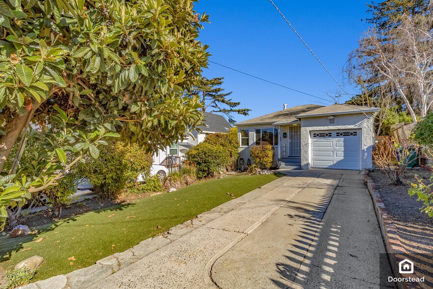 Building Photo - 711 Smith Ave