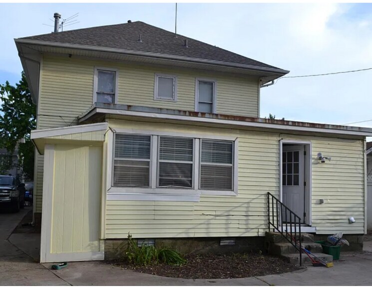 Building Photo - 317 Keith St