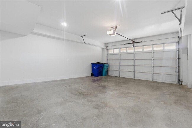 Building Photo - 5818 Imperial Dr