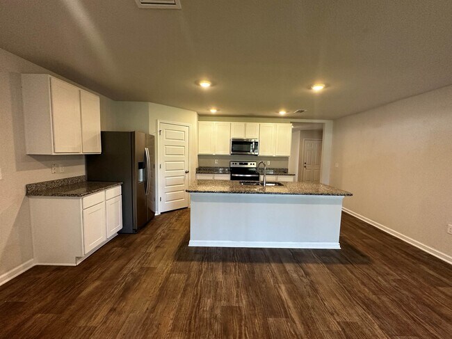Building Photo - 24525 Alamitos Trace Dr
