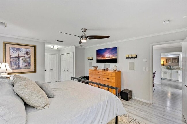 Building Photo - 4350 51st Ave S