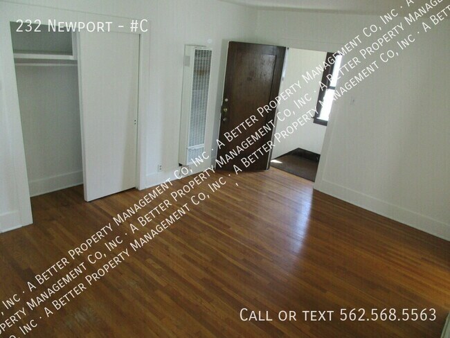 Building Photo - 232 Newport-#C