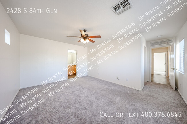 Building Photo - 2428 S 84th Gln