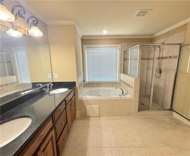 Building Photo - 5795 Vista Brook Dr