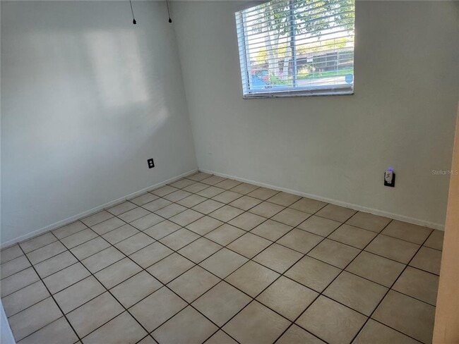 Building Photo - 1120 36th St W