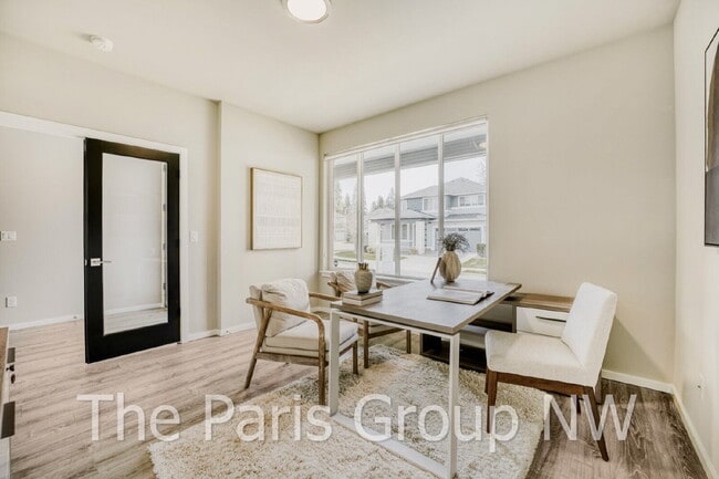 Building Photo - Luxury MainVue Maple Valley Home * UPGRADES * Central A/C * Theater Room * Outdoor Fireplace