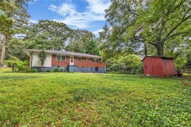 Building Photo - 2726 Hollywood Dr