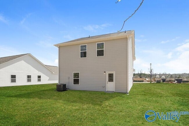 Building Photo - 1123 Freedom Pkwy