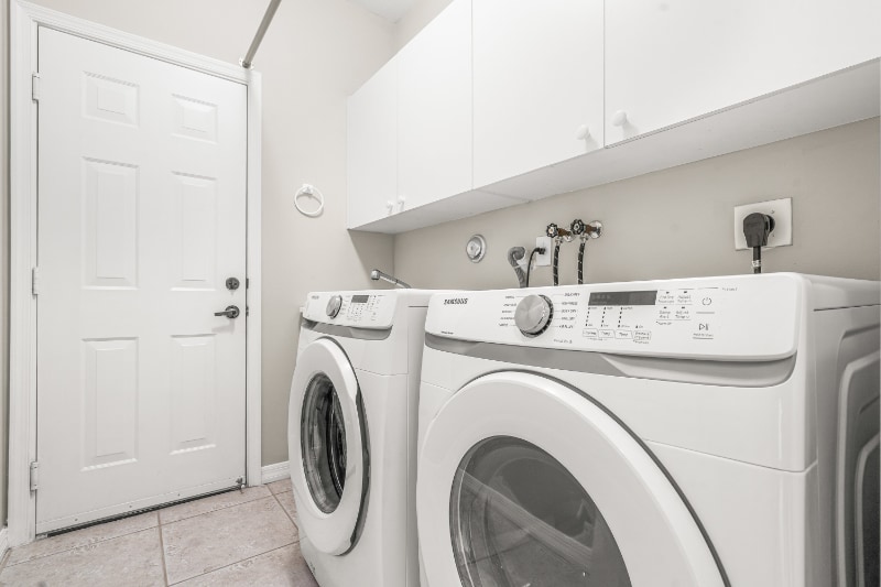 Building Photo - 1366 Crossbill Ct