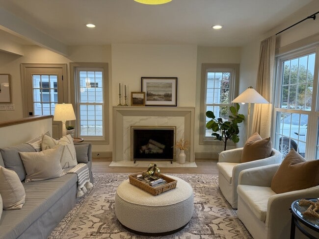 Building Photo - Beautiful Remodeled Sugar House Home