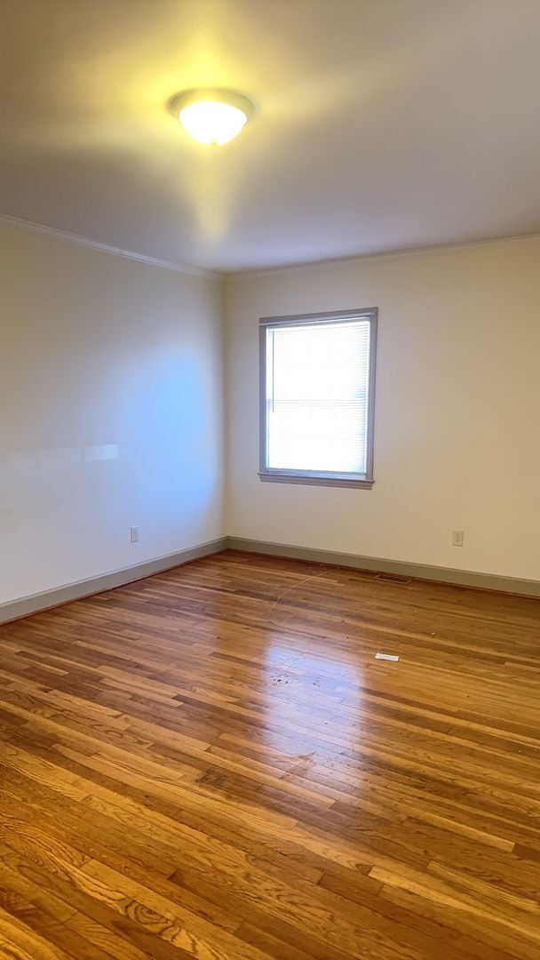 Building Photo - Location, Location!