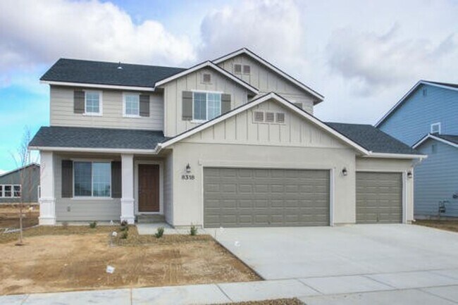Primary Photo - Newer 4 Bed / 2.5 Bath House For Rent _ Pl...