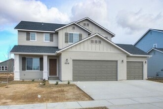 Building Photo - Newer 4 Bed / 2.5 Bath House For Rent _ Plus Large Bonus Room!!