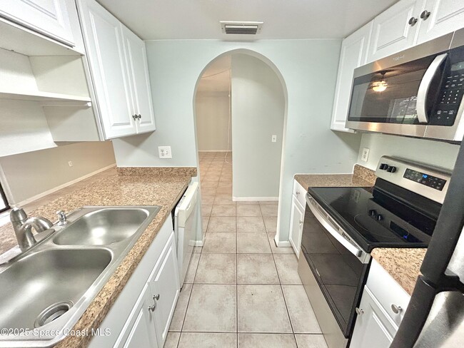 Building Photo - 176 San Juan Cir