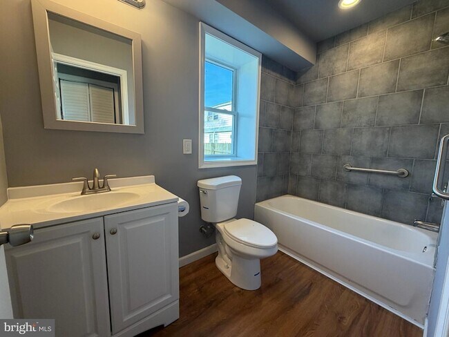 Building Photo - 5517 Schumacher Dr